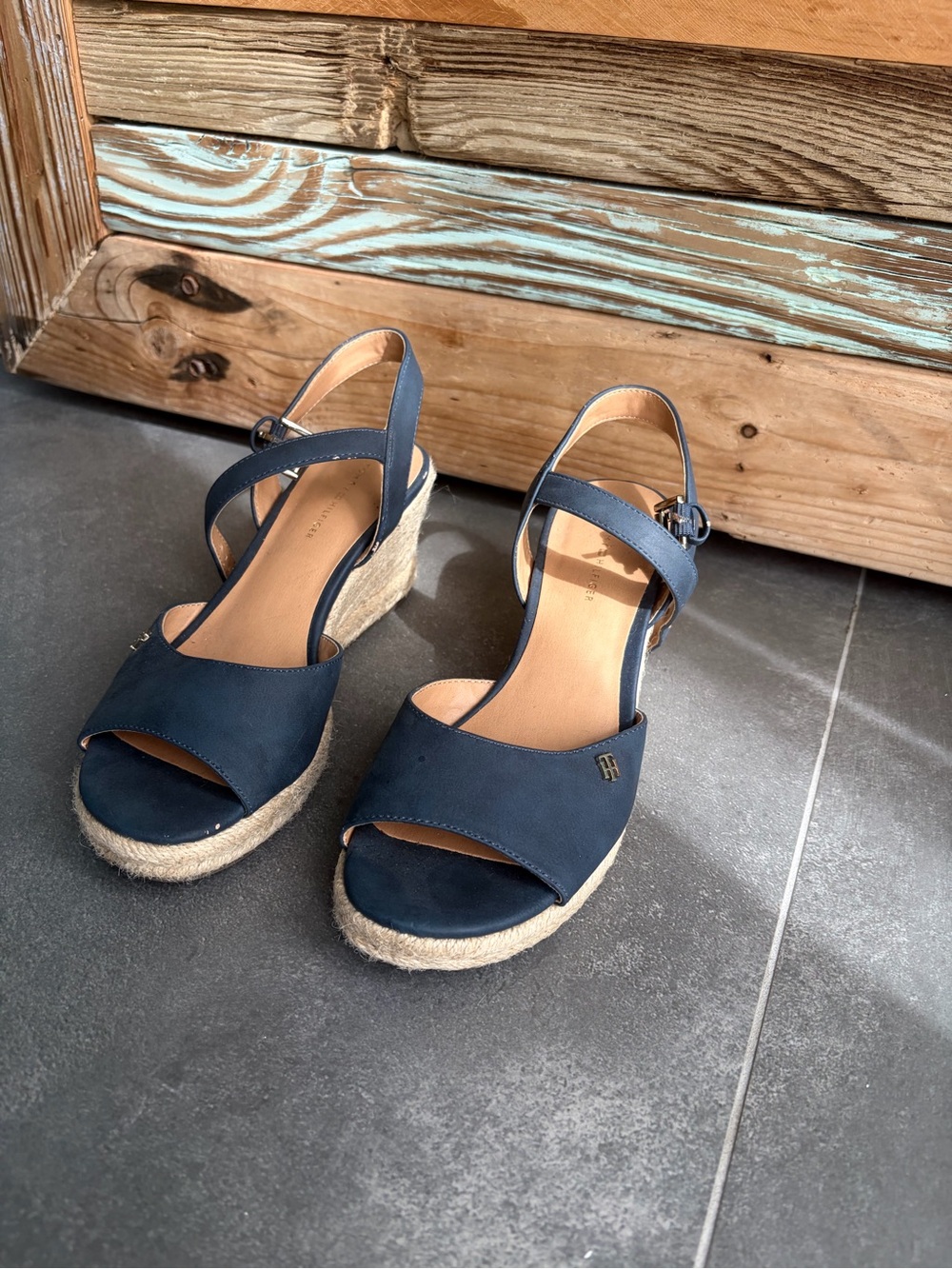 Classic Tommy Hilfiger navy blue espadrille wedge sandals, women’s size 6.5